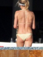 Cameron Diaz hot bikini