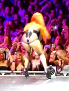 Rihanna hot butt show