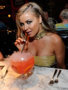 Carmen Electra hot