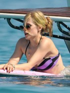 Avril Lavigne bikini