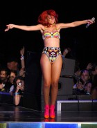 Rihanna hot performing