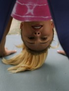 Hayden Panettiere yoga