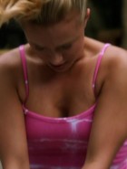 Hayden Panettiere yoga