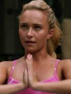 Hayden Panettiere yoga