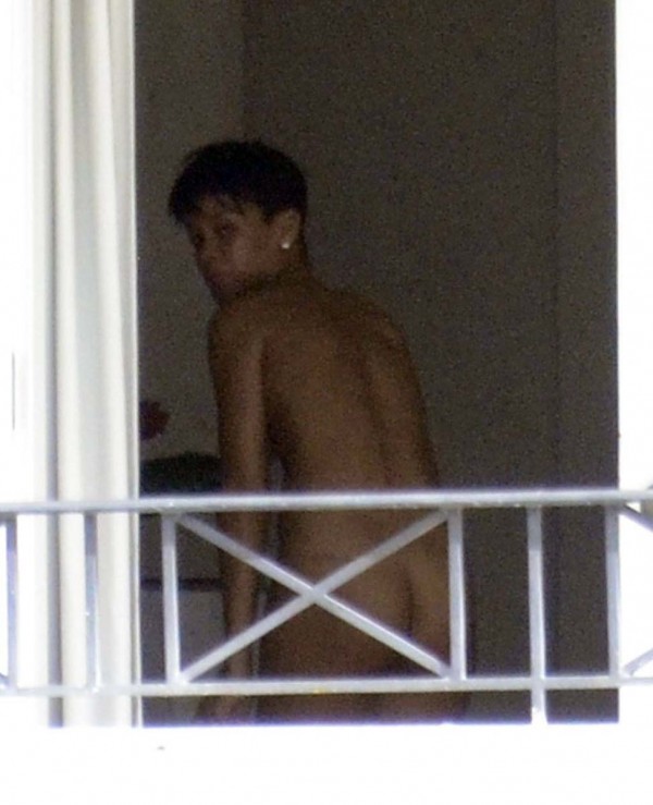 Rihannas Nude Pic